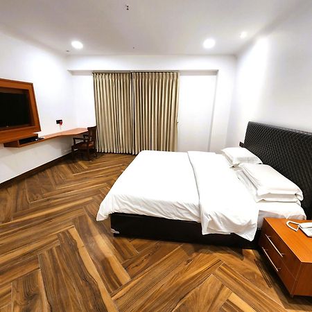 Hotel Aram Jāmnagar 외부 사진