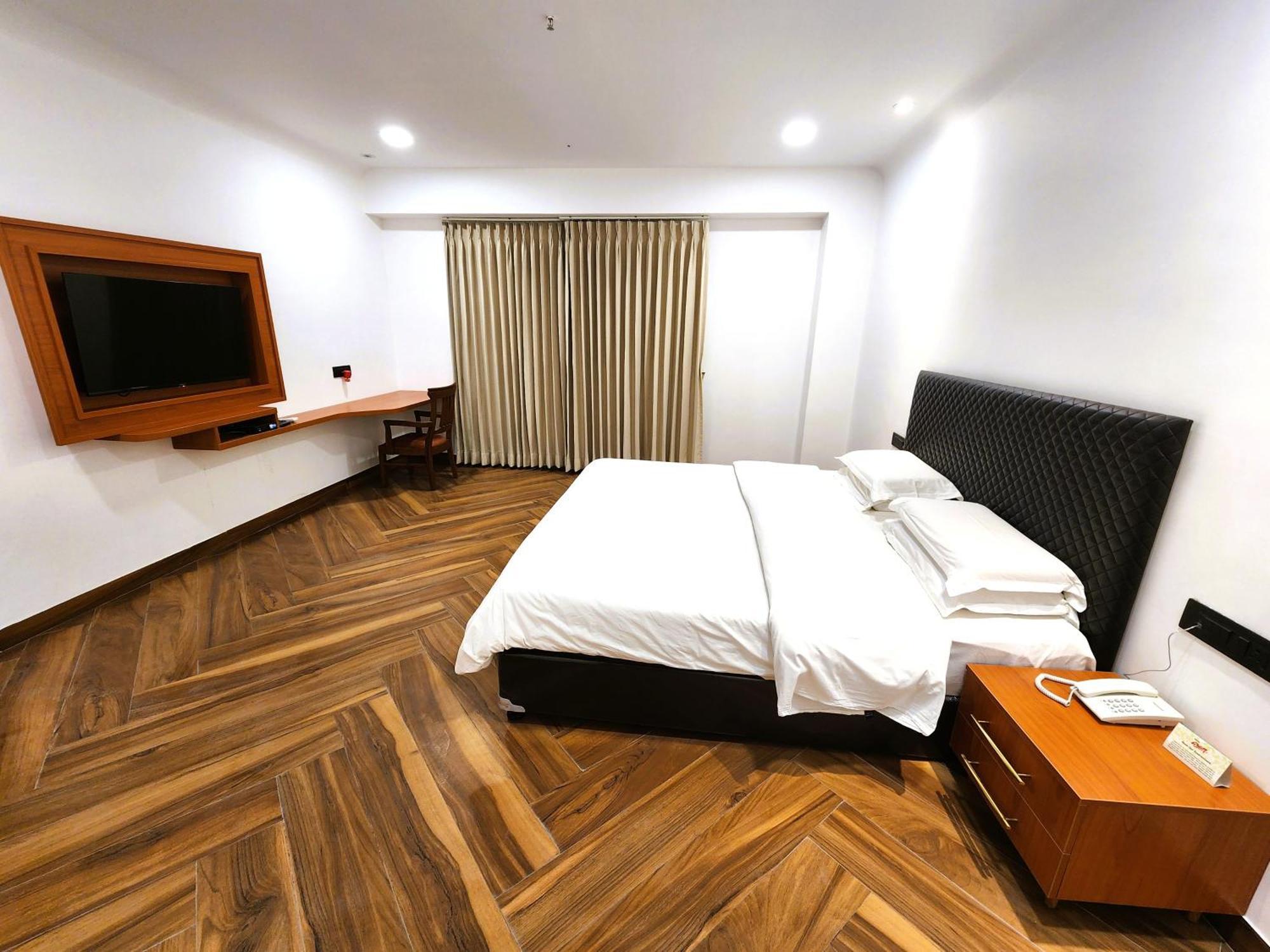 Hotel Aram Jāmnagar 외부 사진